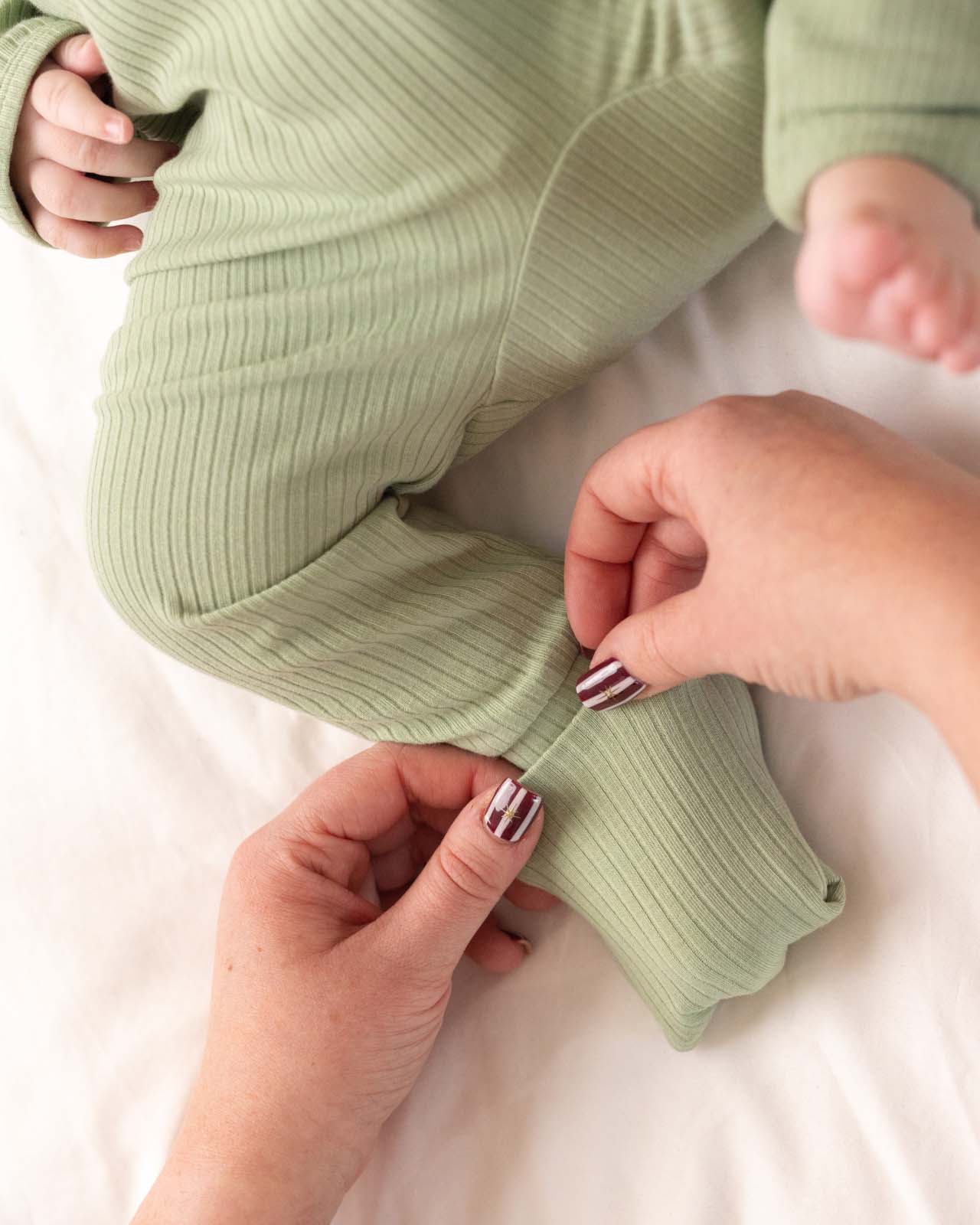 BABYGO® Zip Sleepsuit | 3 Pack - Image 6