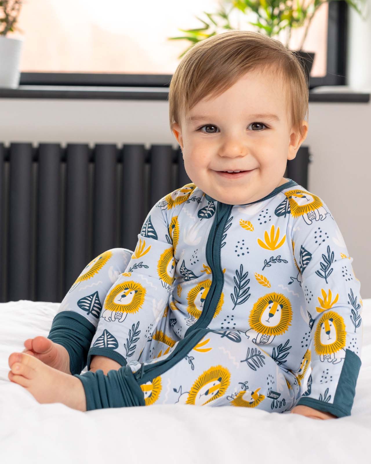 BABYGO® Lion Zip Sleepsuit - Image 3